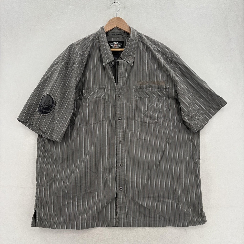 Harley-Davidson Shirt Mens 2XL Gray Stripe Skull Short Sleeve Button Up Biker